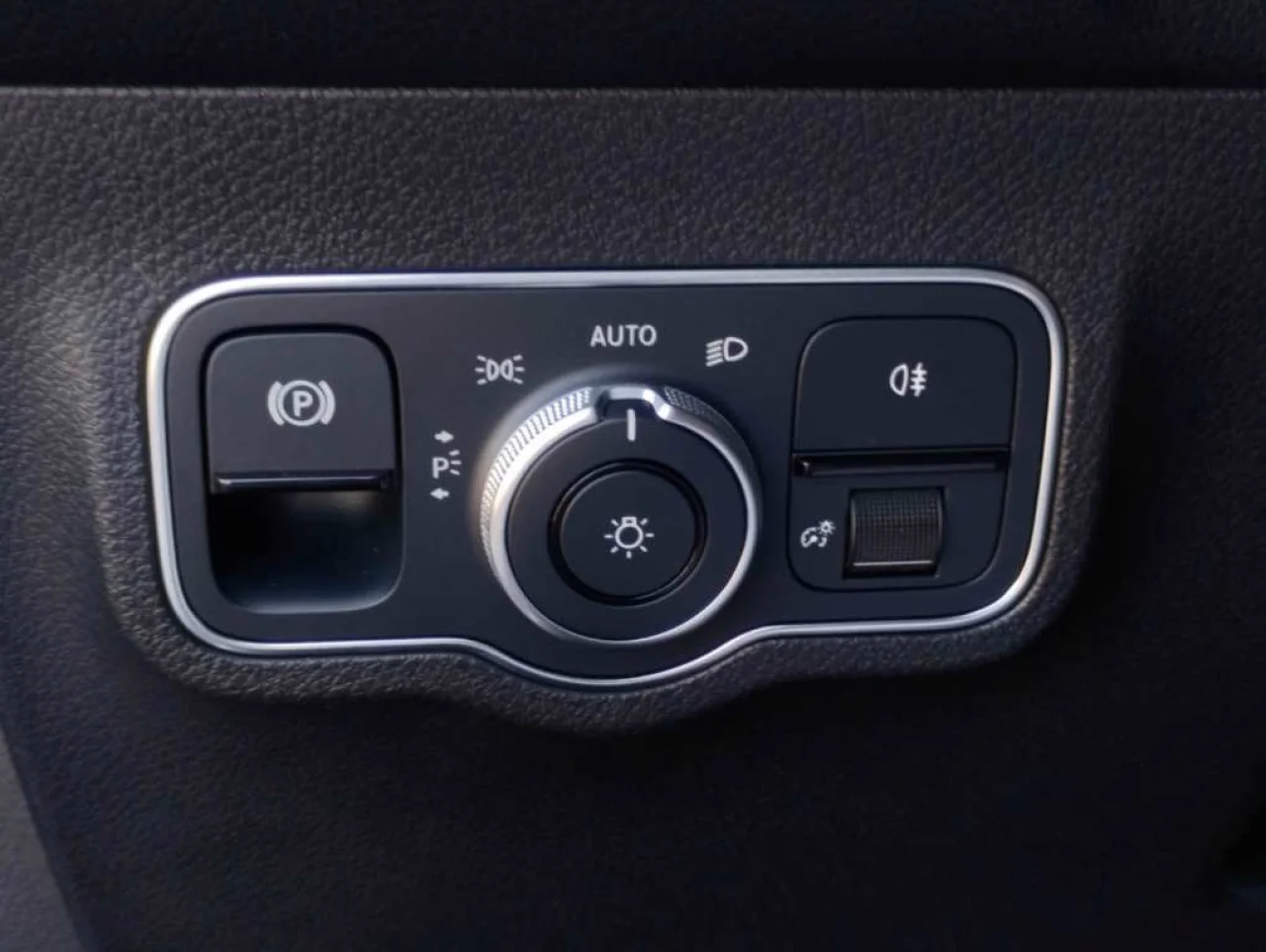 Mercedes Classe GLB 200d Progressive - 7 Lugares 11