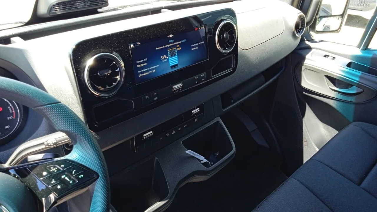 Mercedes e-Sprinter 6