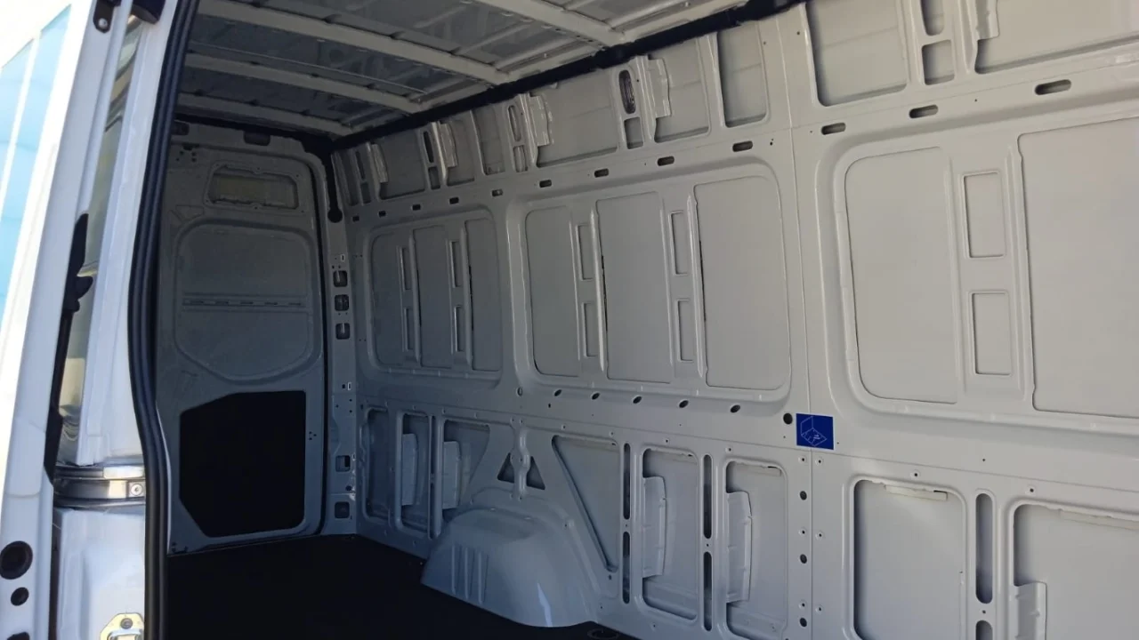 Mercedes e-Sprinter 7