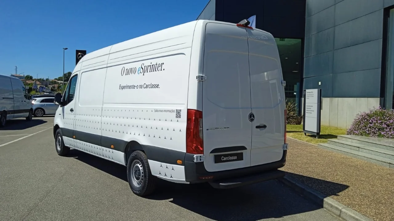 Mercedes e-Sprinter 8