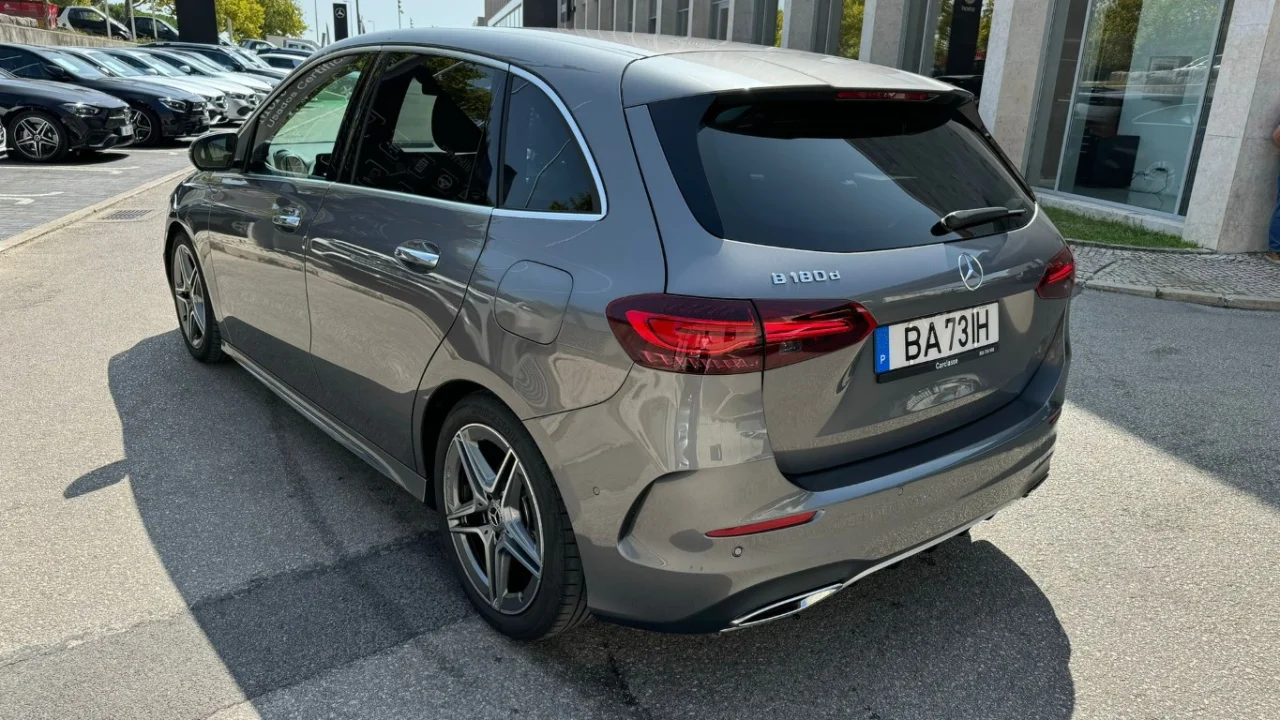 Mercedes Classe B 180d Amg Premium 11