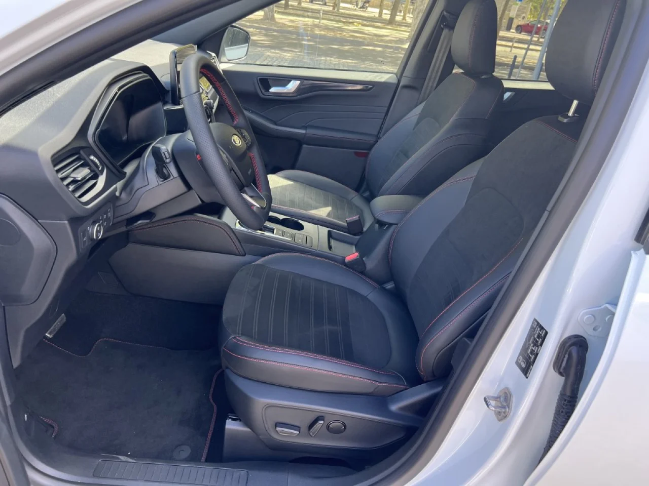 Ford Kuga ST-Line X 2