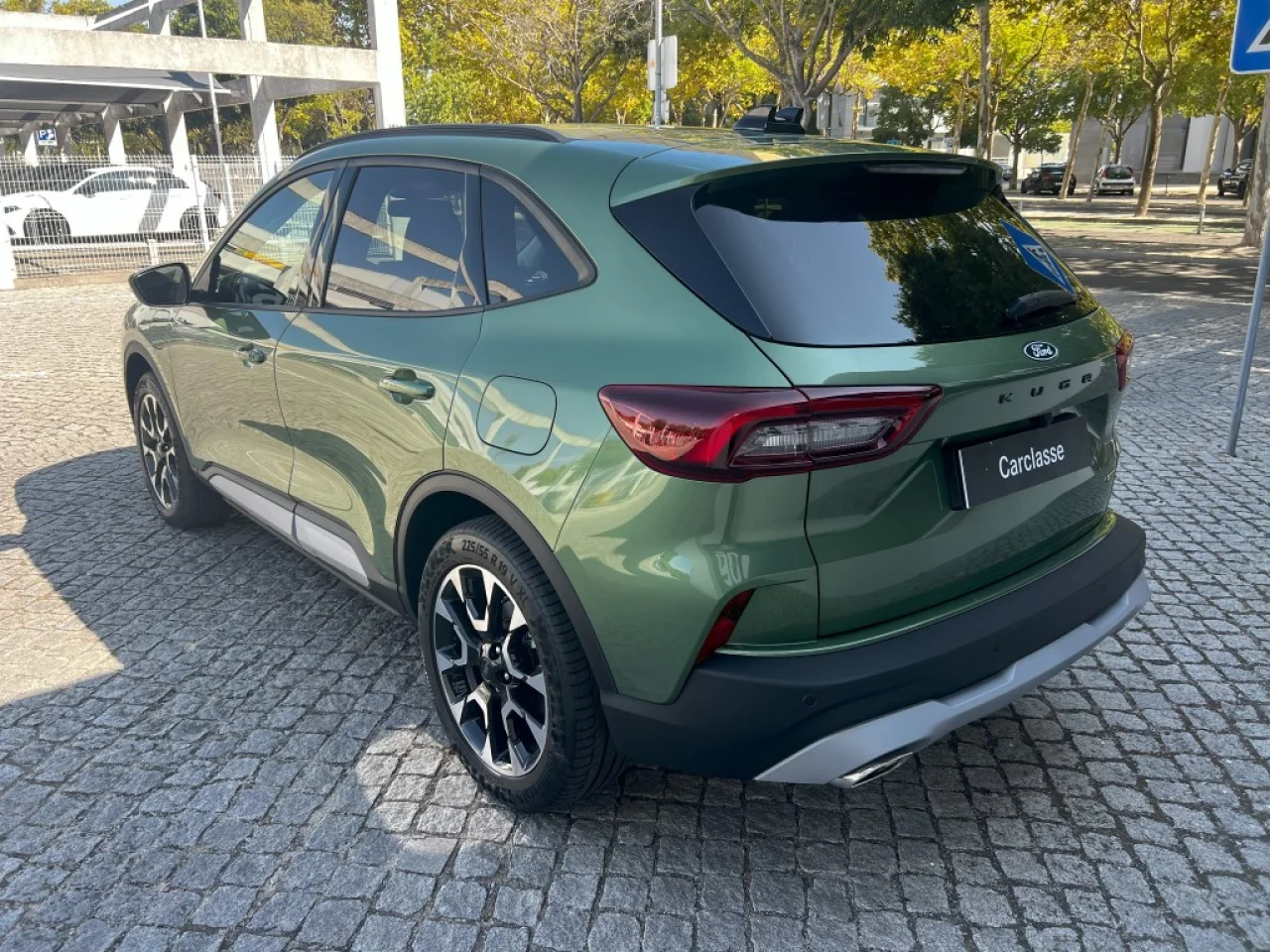 Ford Kuga 2.5 Duratec PHEV 243CV Automático 5