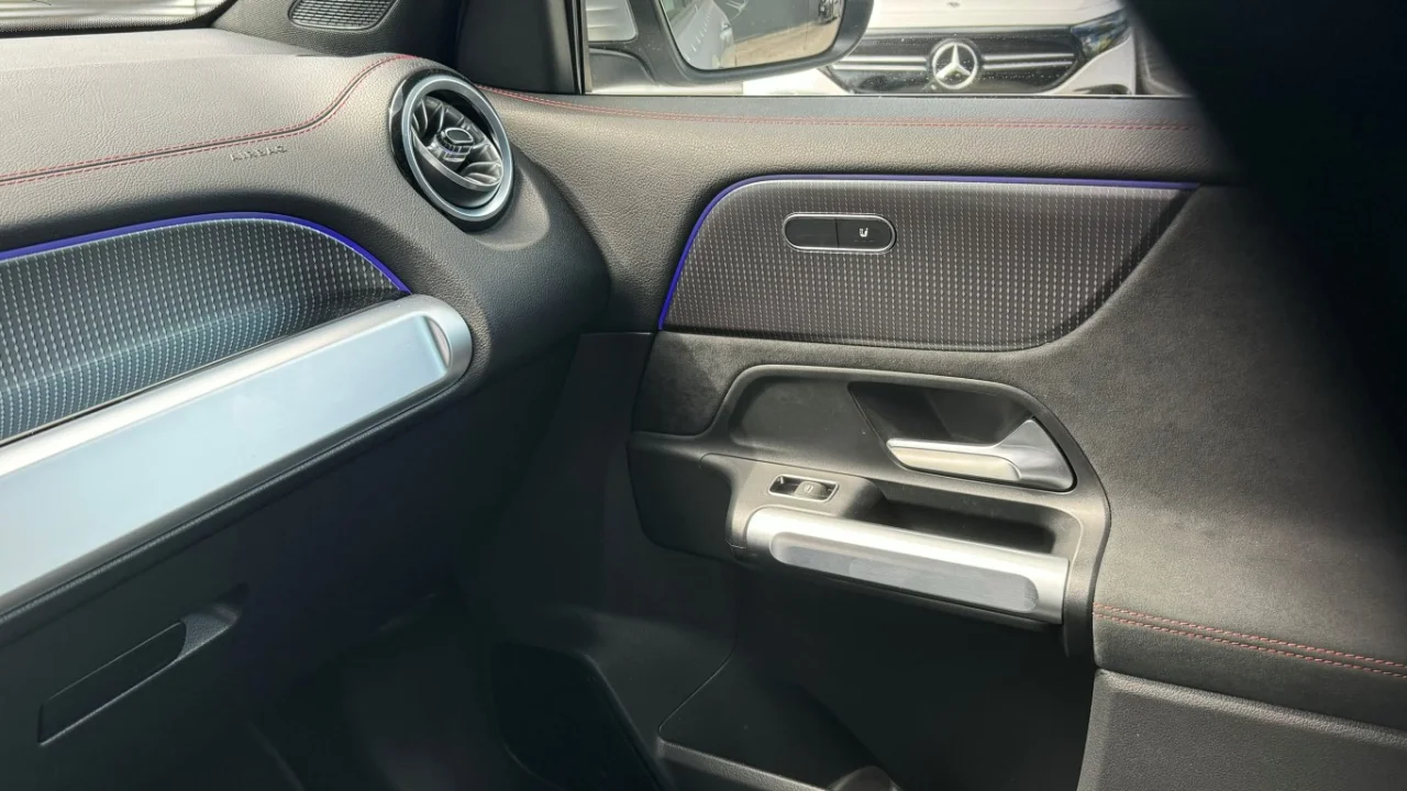 Mercedes Classe EQB 250 AMG Premium - 7 Lugares 6