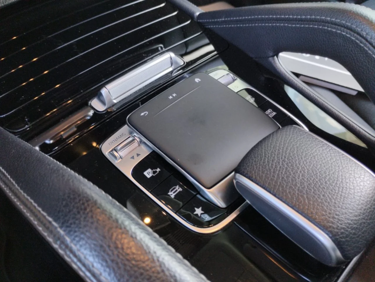 Mercedes GLE 300d 4M AMG 8