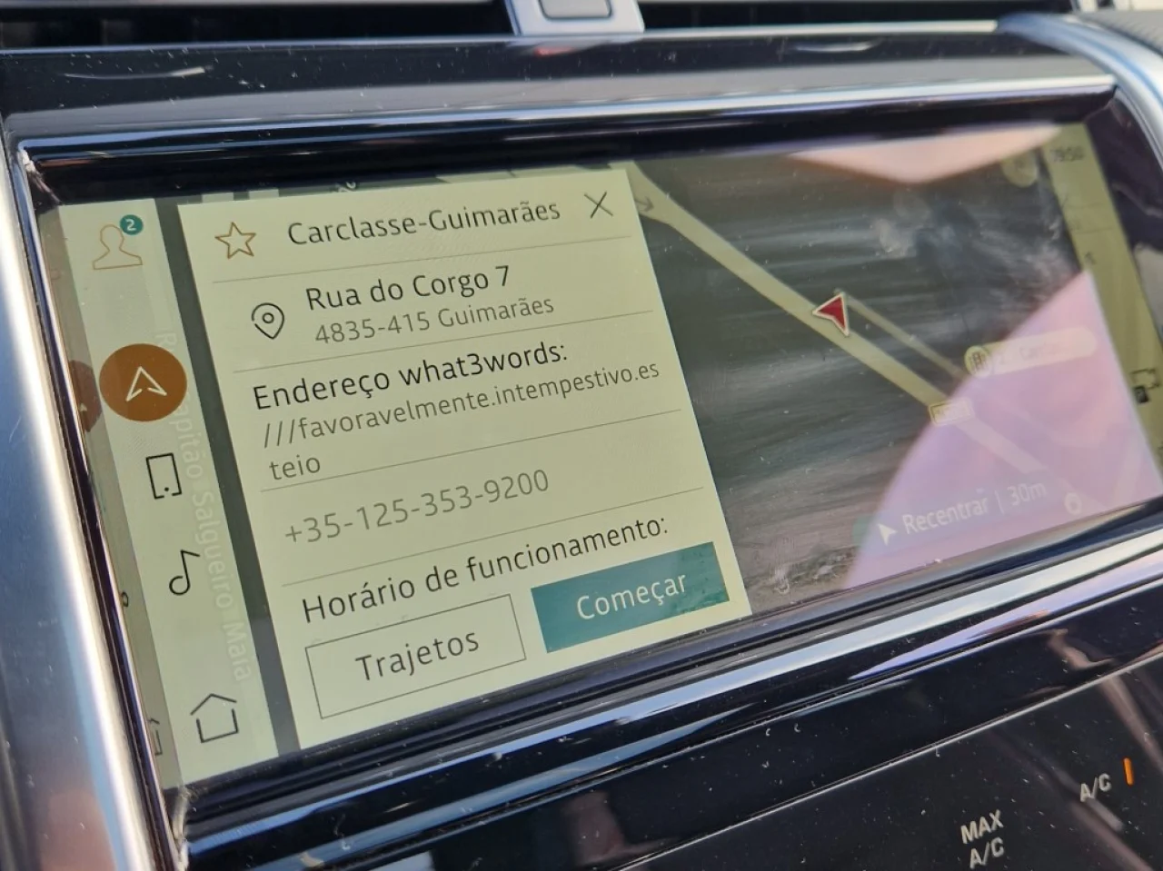 Land Rover Discovery P300e R Dynamic S 4