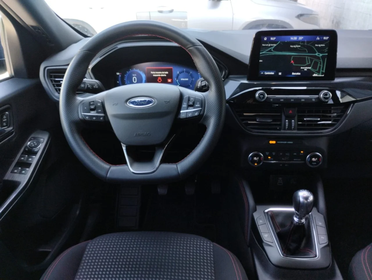 KUGA ST-LINE 1.5 TDCi EcoBlue 2