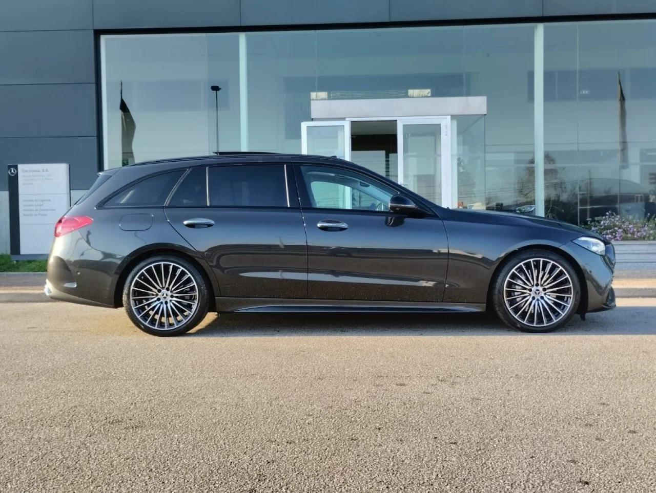 Mercedes Classe C 300d Station AMG Premium Plus 14