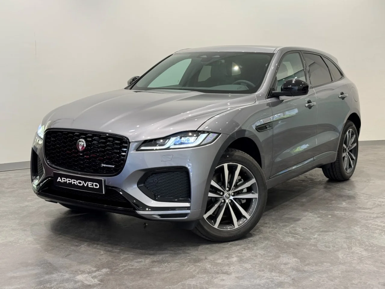 Jaguar F Pace P400e R-Dynamic S