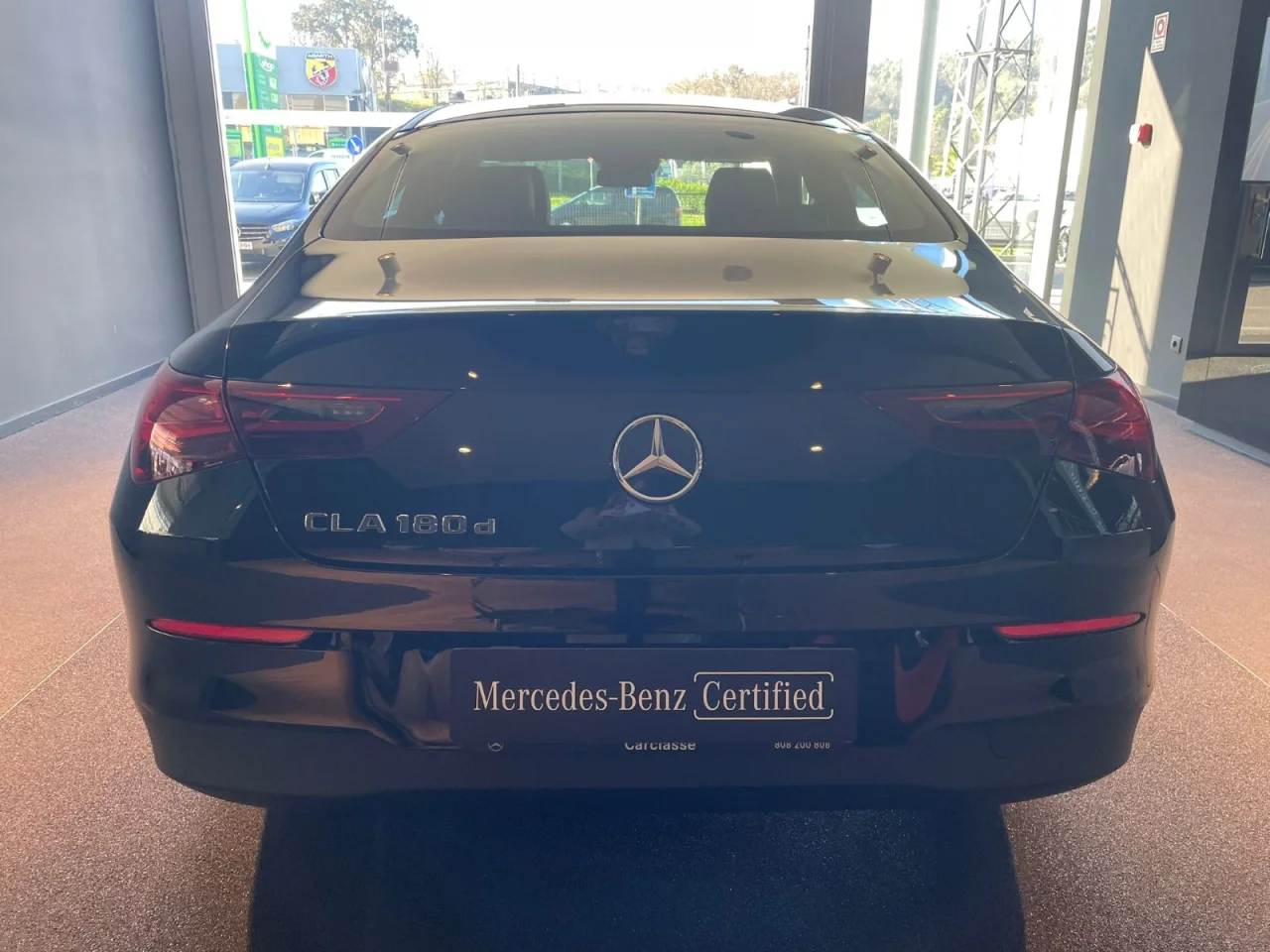 Mercedes CLA 180d Coupé 8