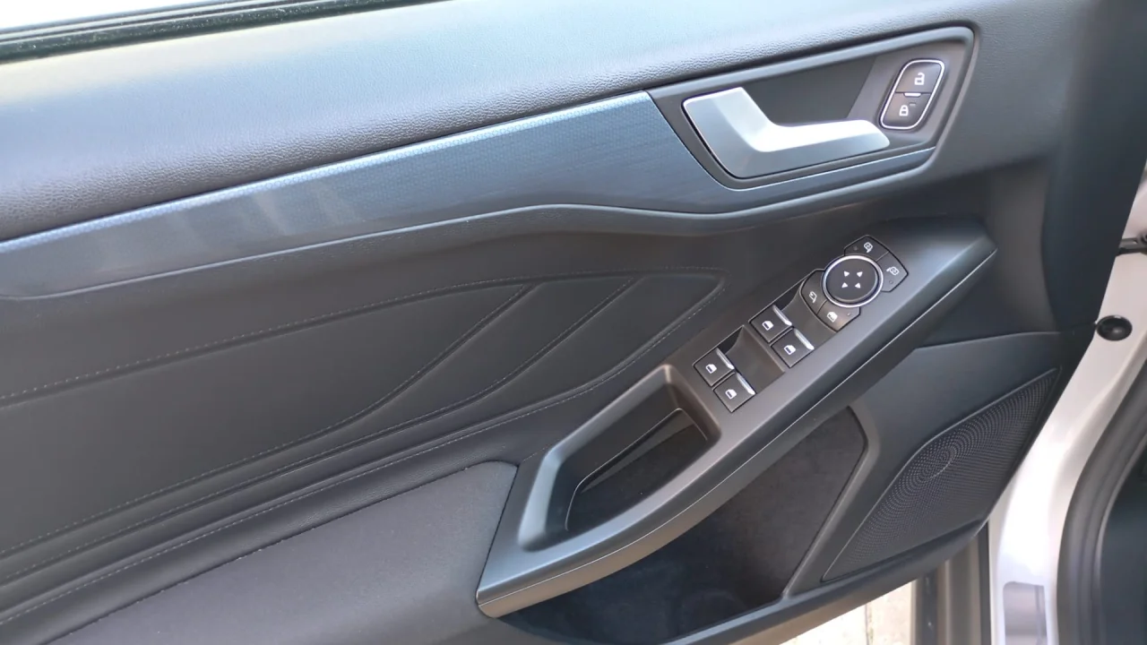 Ford Focus Active Ecoboost 125 Cv 5