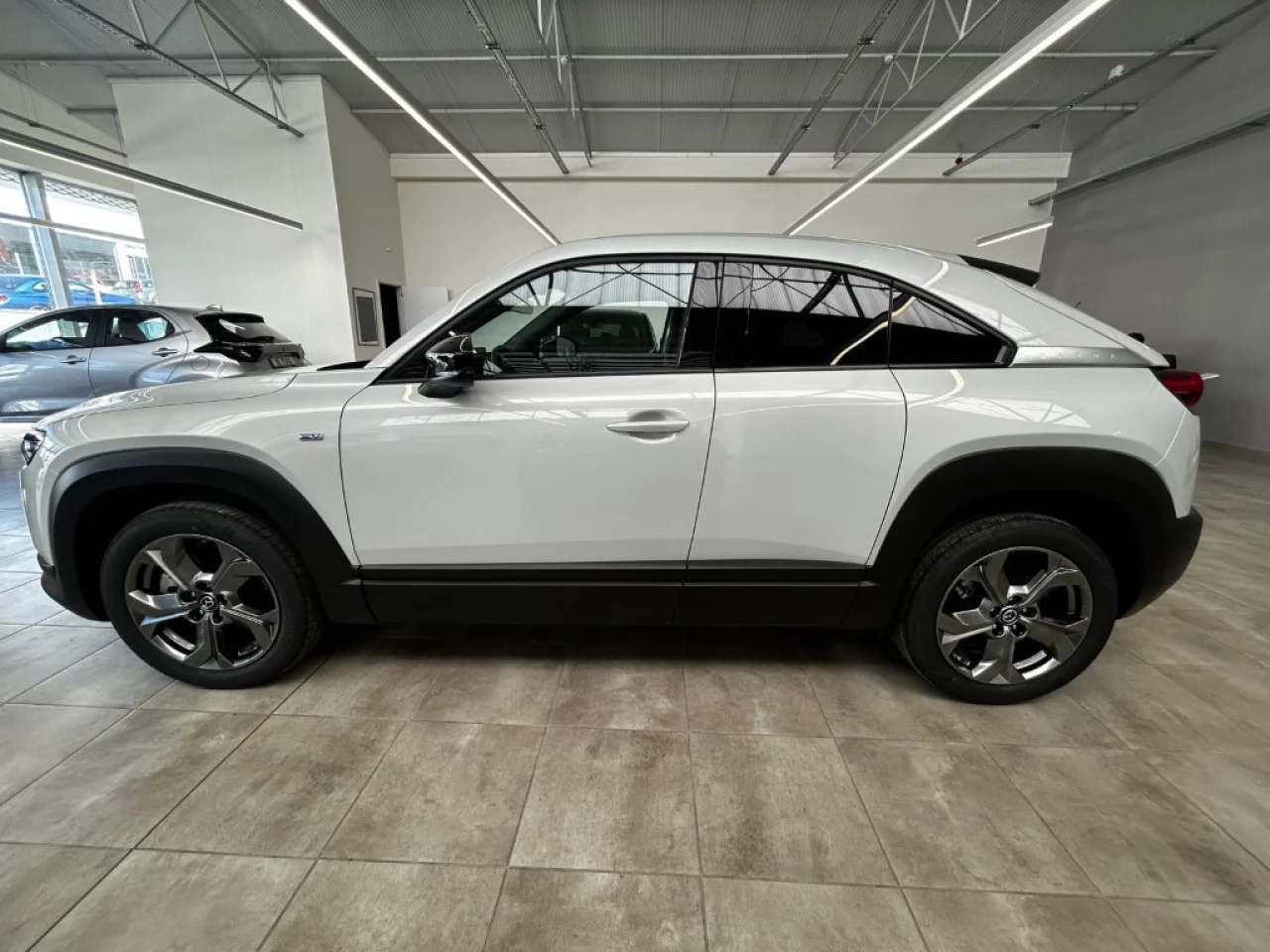 Mazda MX-30 e-Skyactiv Makoto Urban Expression 3