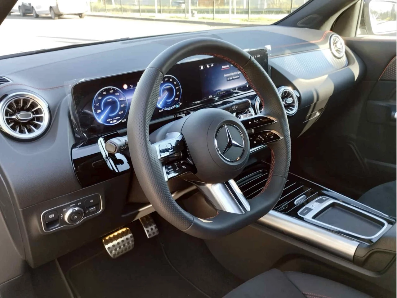 Mercedes Classe EQA 250+ AMG Advanced 1