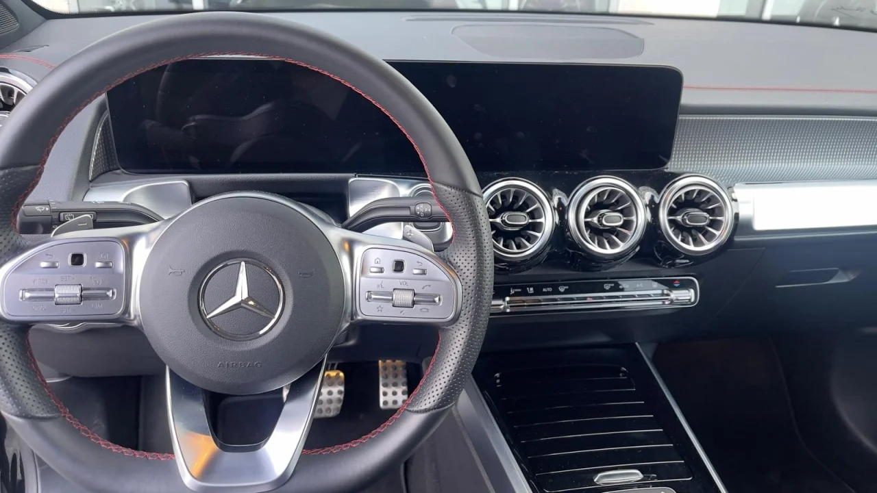 Mercedes Classe EQB 350 AMG 7 Lugares 4 Matic 3