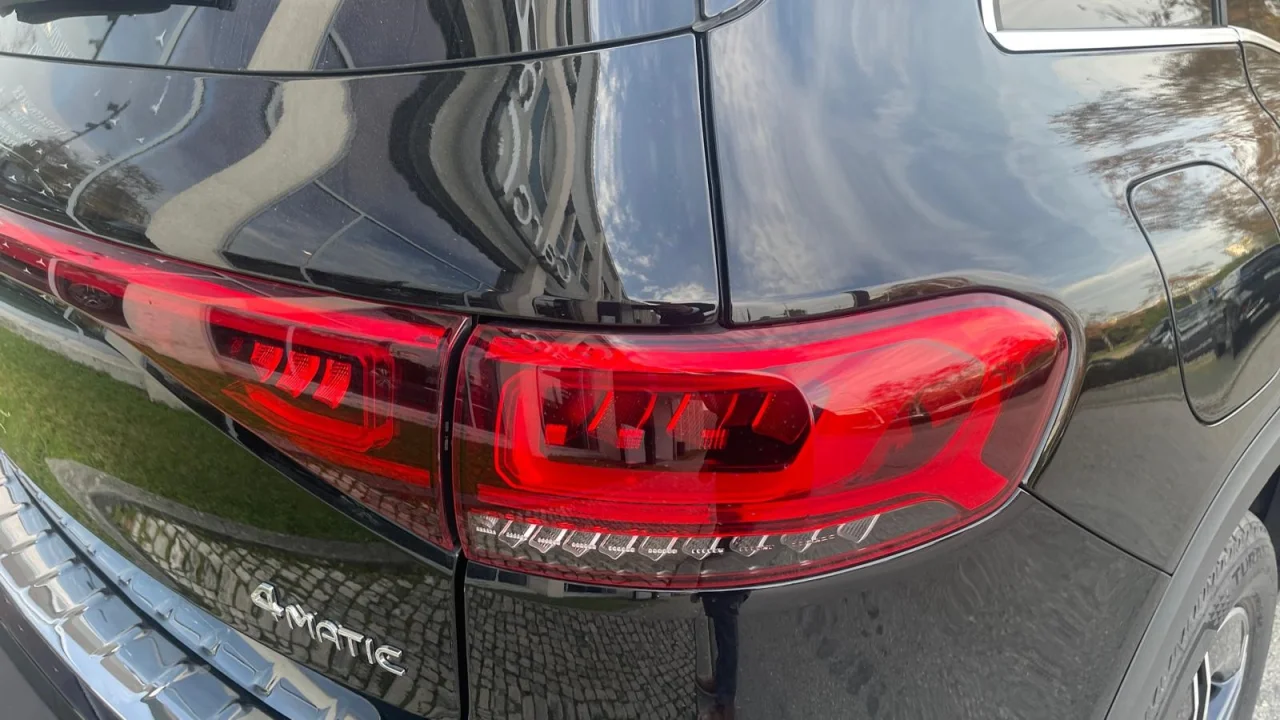 Mercedes Classe EQB 350 AMG 7 Lugares 4 Matic 12