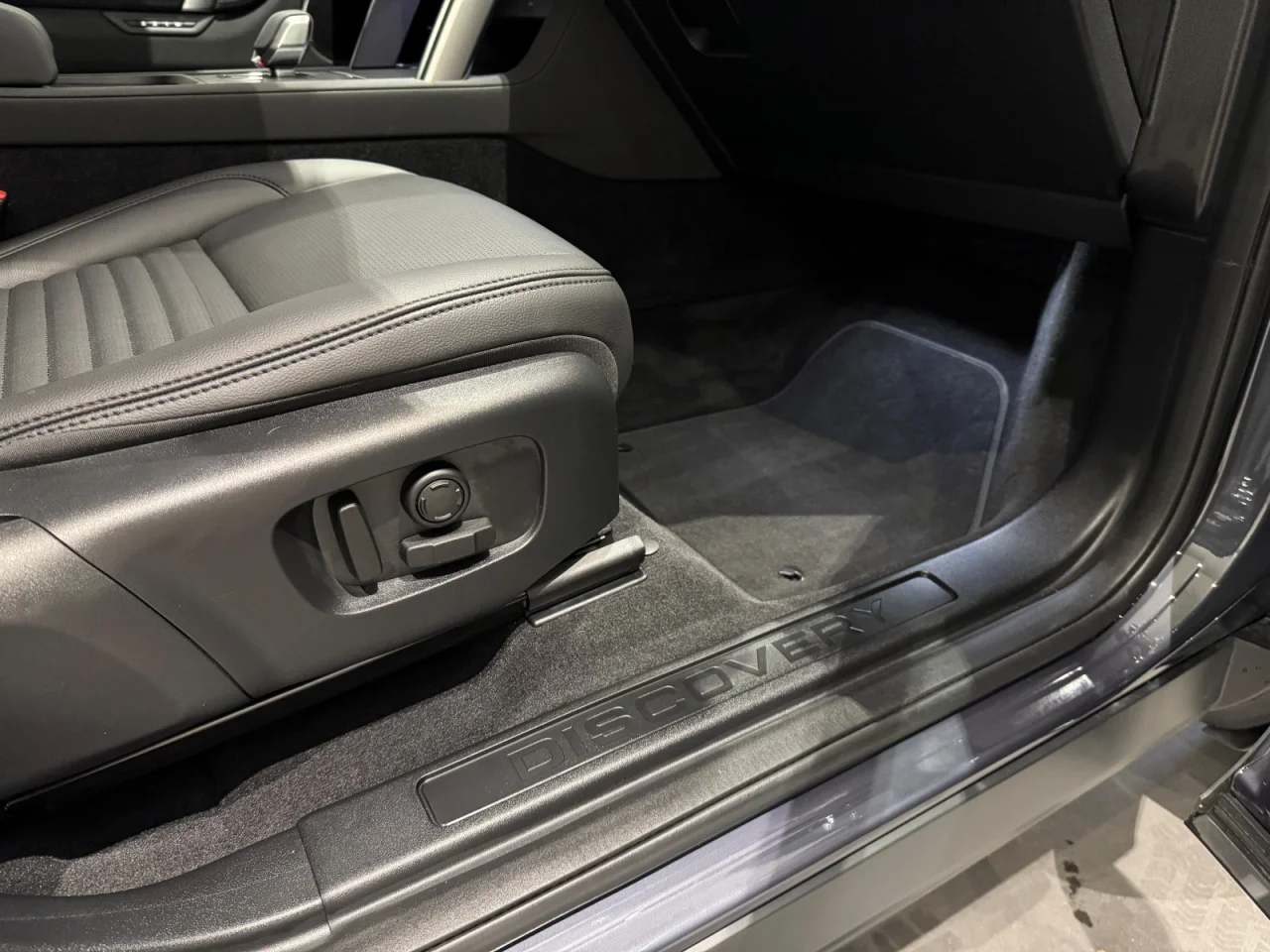 Land Rover Discovery Sport 1.5 I3 P300e AWD S 6