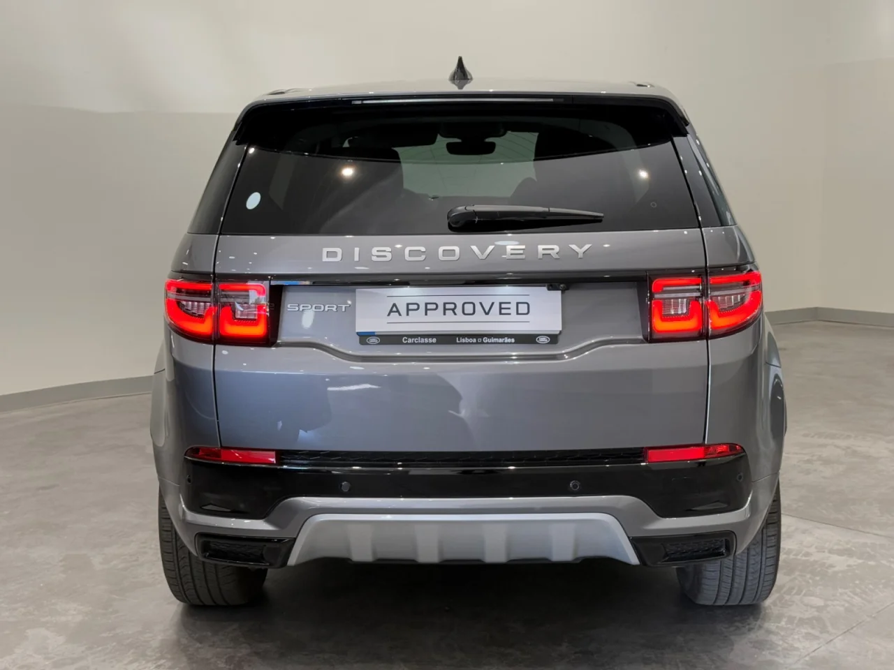 Land Rover Discovery Sport 1.5 I3 P300e AWD S 10