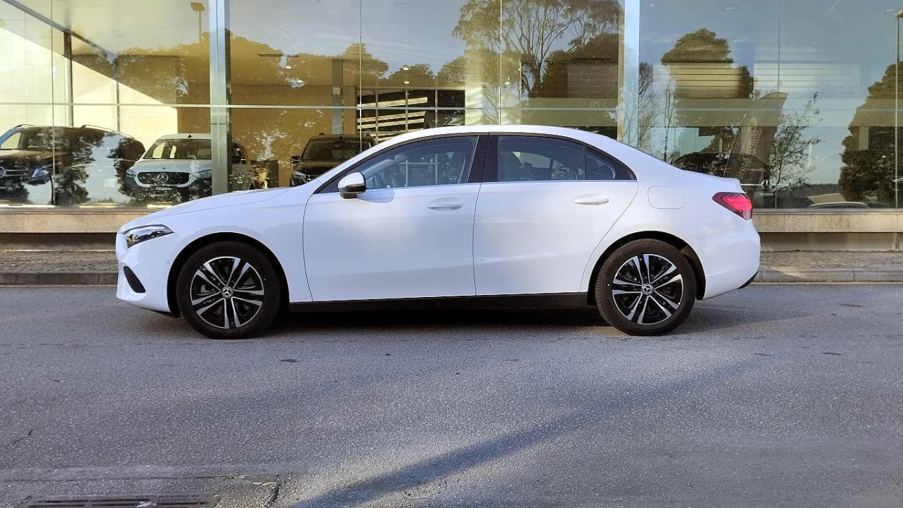 Mercedes Classe A 250e Advanced Limousine 15