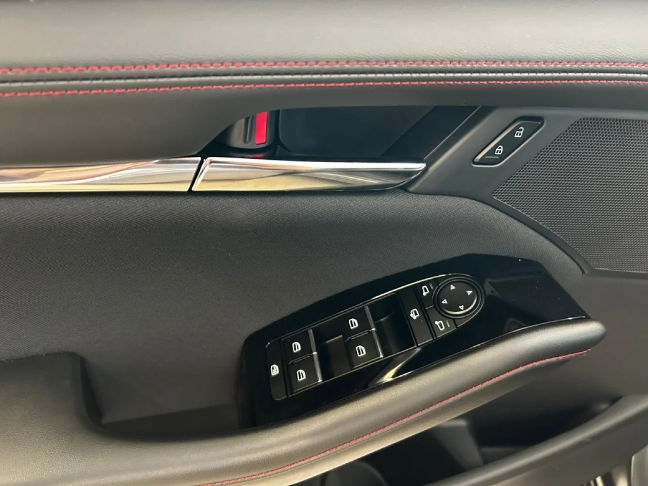 Mazda 3 2.0 e-Skyactiv-G Homura 2