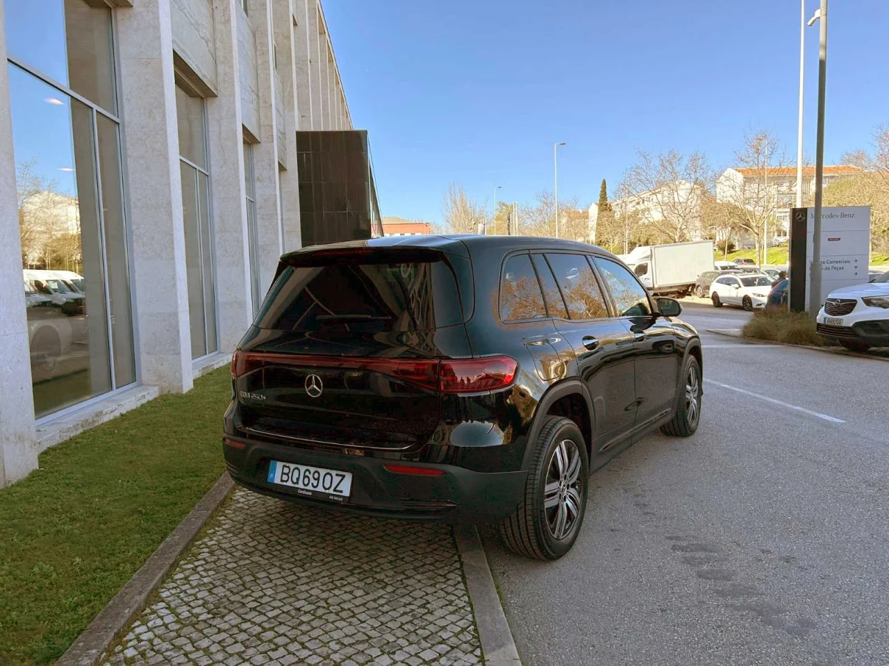 Mercedes Classe EQB 250+ Eletric Art Advanced Plus 7 Lugares 8