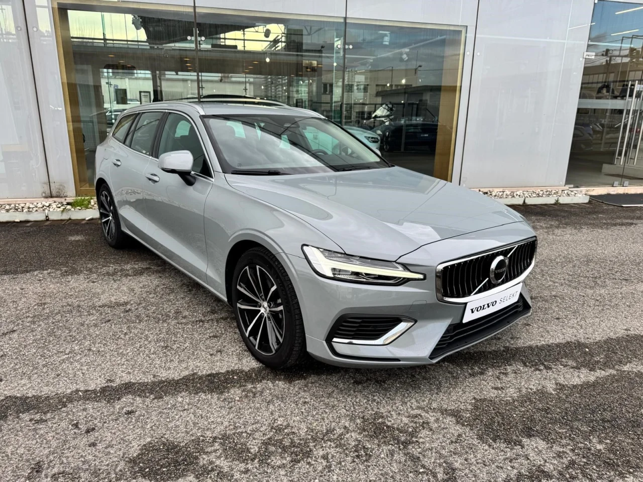 Volvo V60 T6 Core 350 CV PHEV 15
