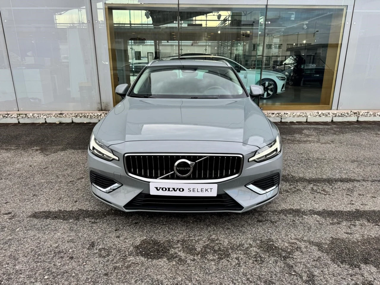 Volvo V60 T6 Core 350 CV PHEV 17