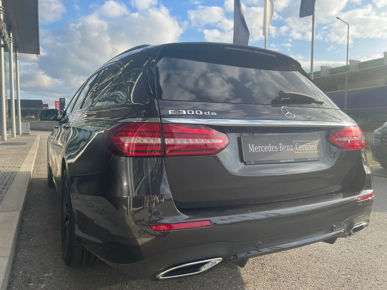 Mercedes Classe E 300de Station AMG Premium 11