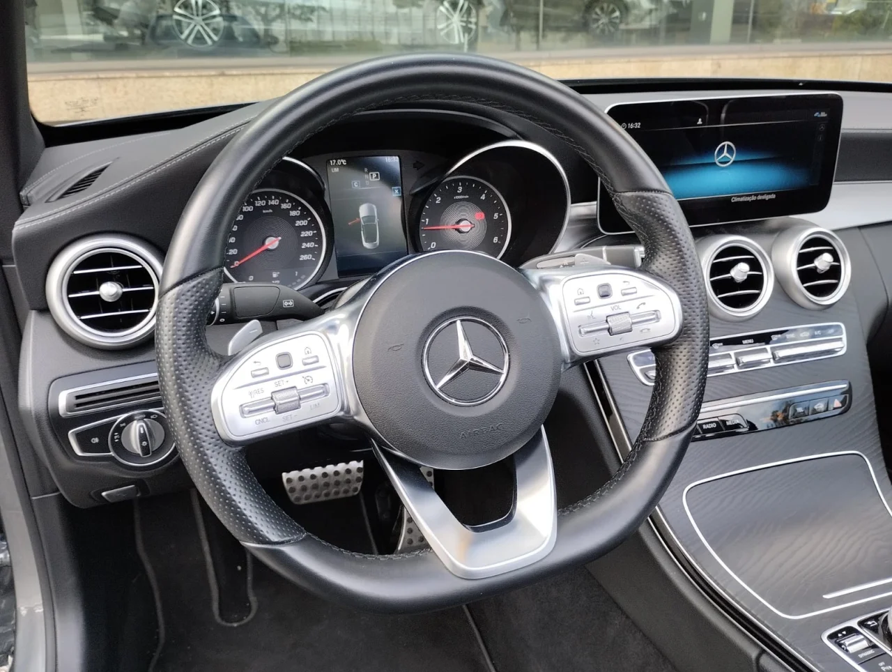 Mercedes C 220d Cabrio AMG 2