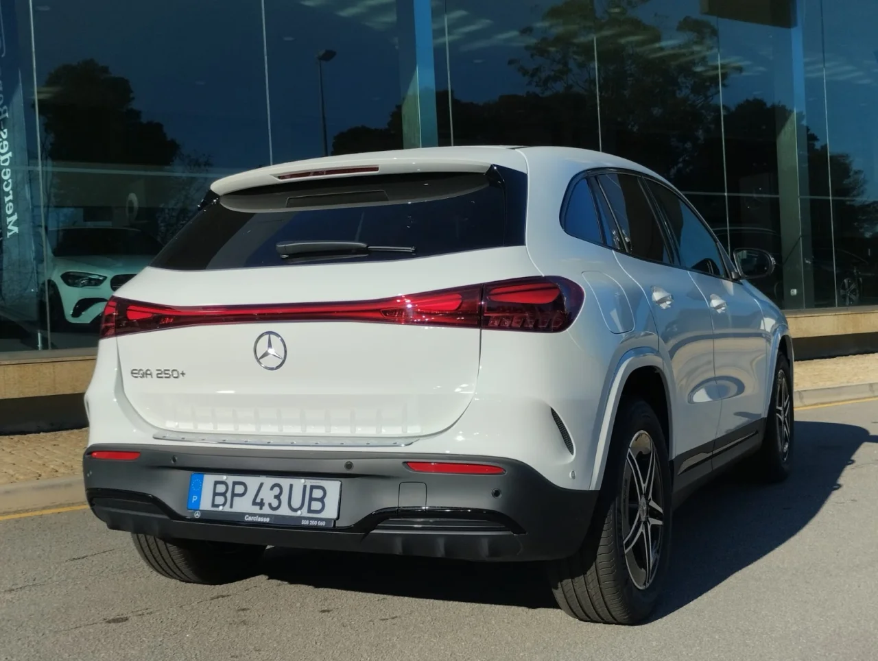 Mercedes EQA 250+ AMG Advanced 8