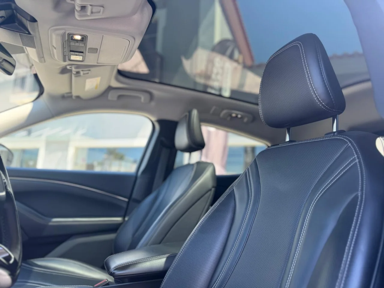 Ford Mustang Mach E 6