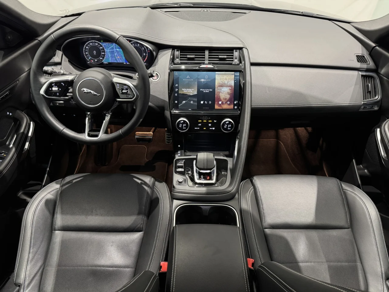 Jaguar E-Pace P160 R Dynamic S 3