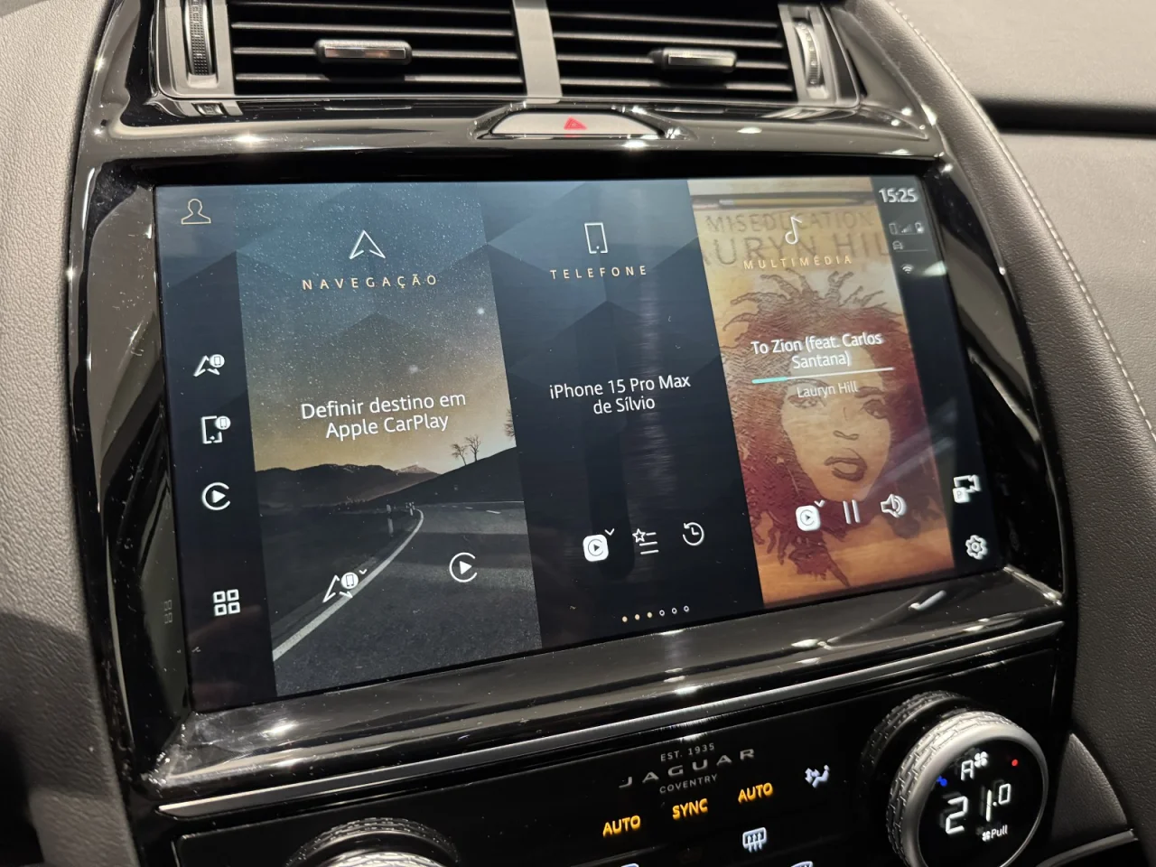 Jaguar E-Pace P160 R Dynamic S 10