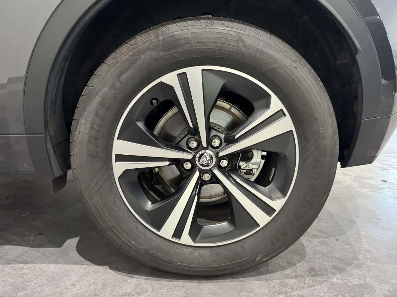 Jaguar E-Pace P160 R Dynamic S 15