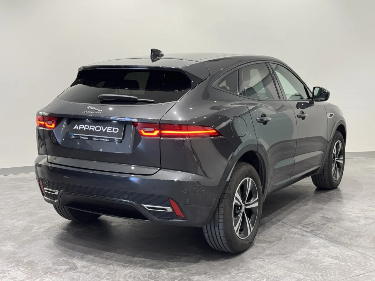Jaguar E-Pace P160 R Dynamic S 16