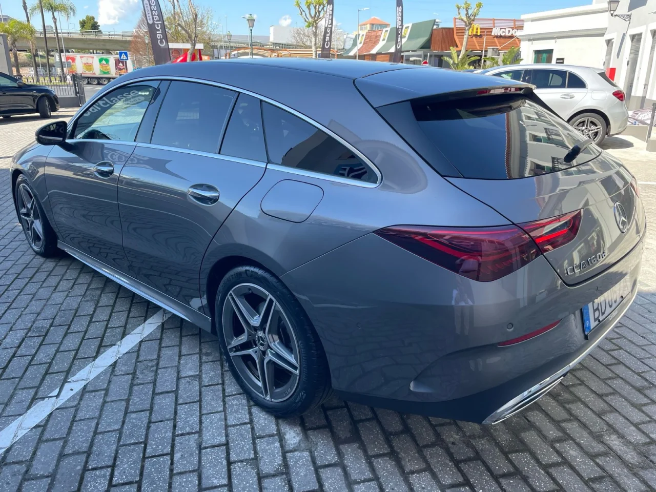 Mercedes CLA 180d Shooting Brake AMG 6