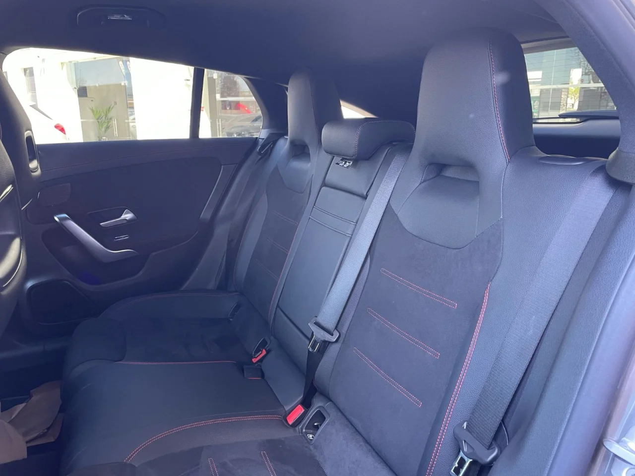 Mercedes CLA 180d Shooting Brake AMG 9