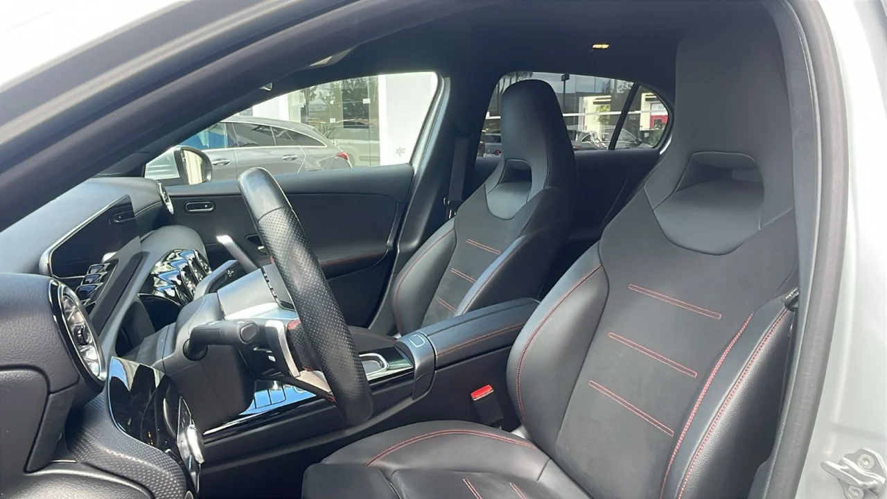 Mercedes A 250e AMG Auto 1