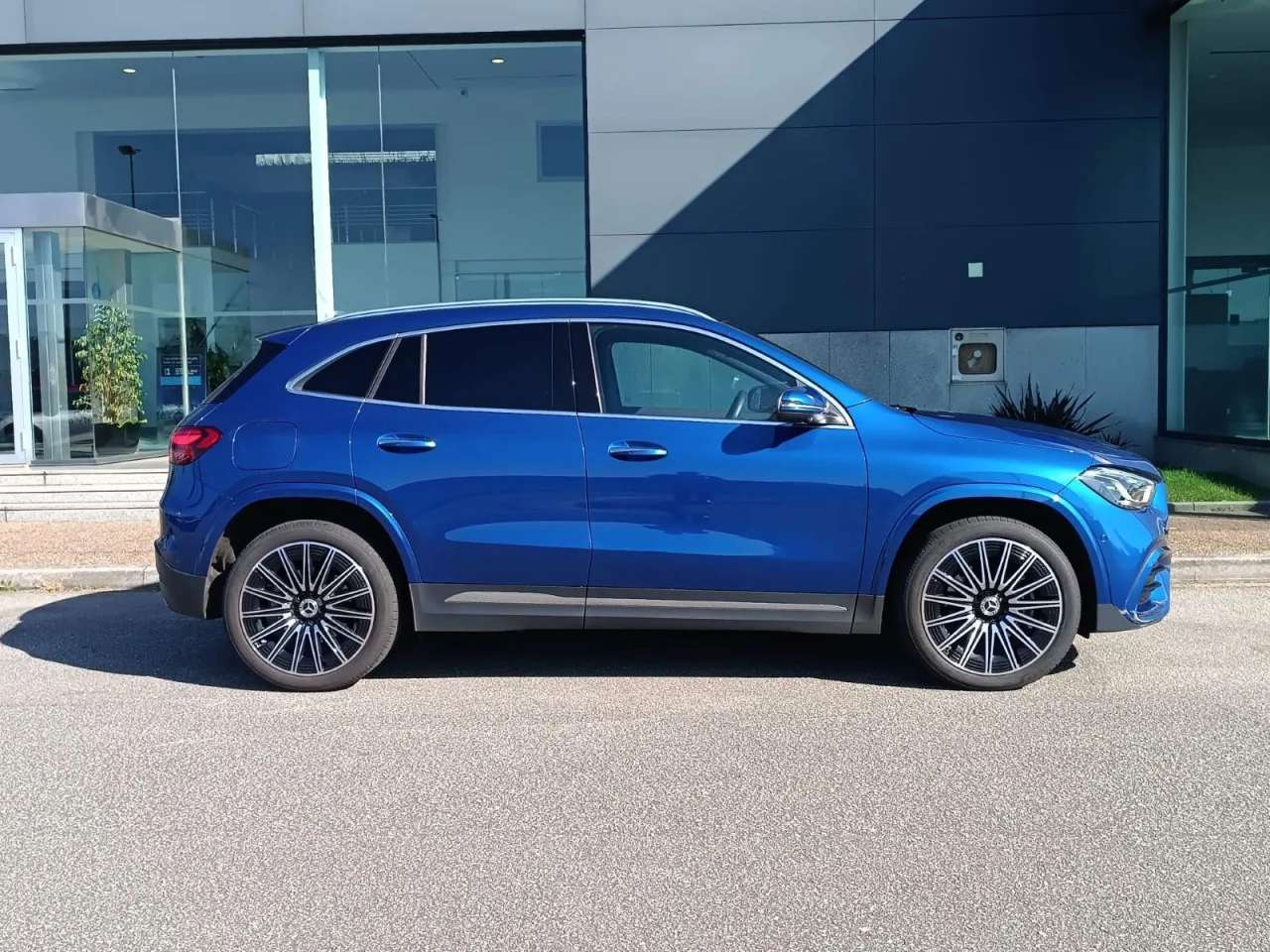 Mercedes Classe GLA 250e AMG Premium 9