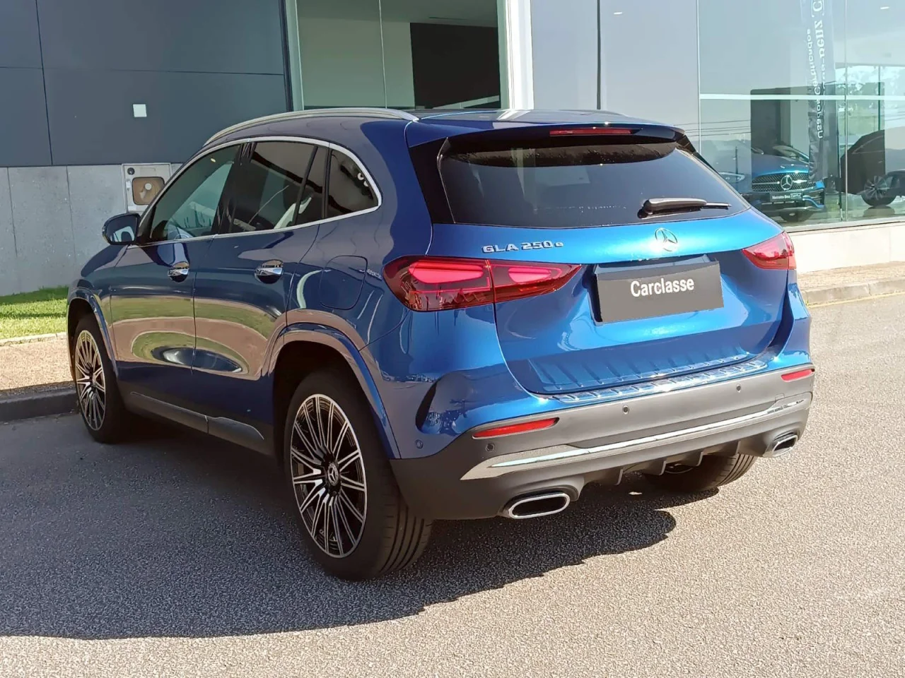 Mercedes Classe GLA 250e AMG Premium 12