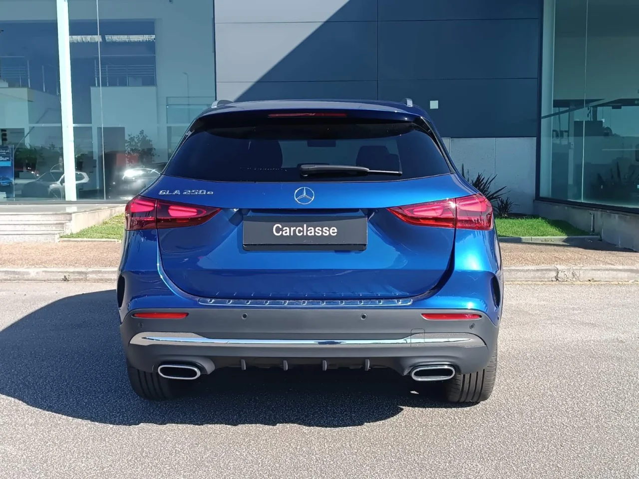 Mercedes Classe GLA 250e AMG Premium 14