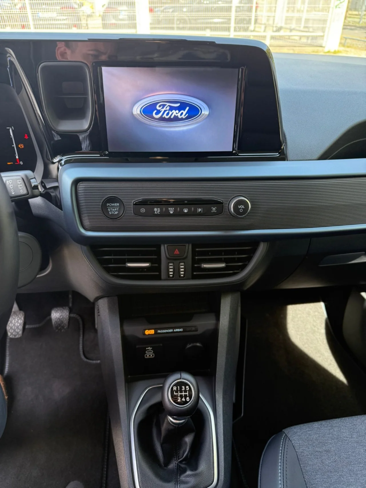 Ford Tourneo Courier Combi 1.0 EcoBoost Active 5