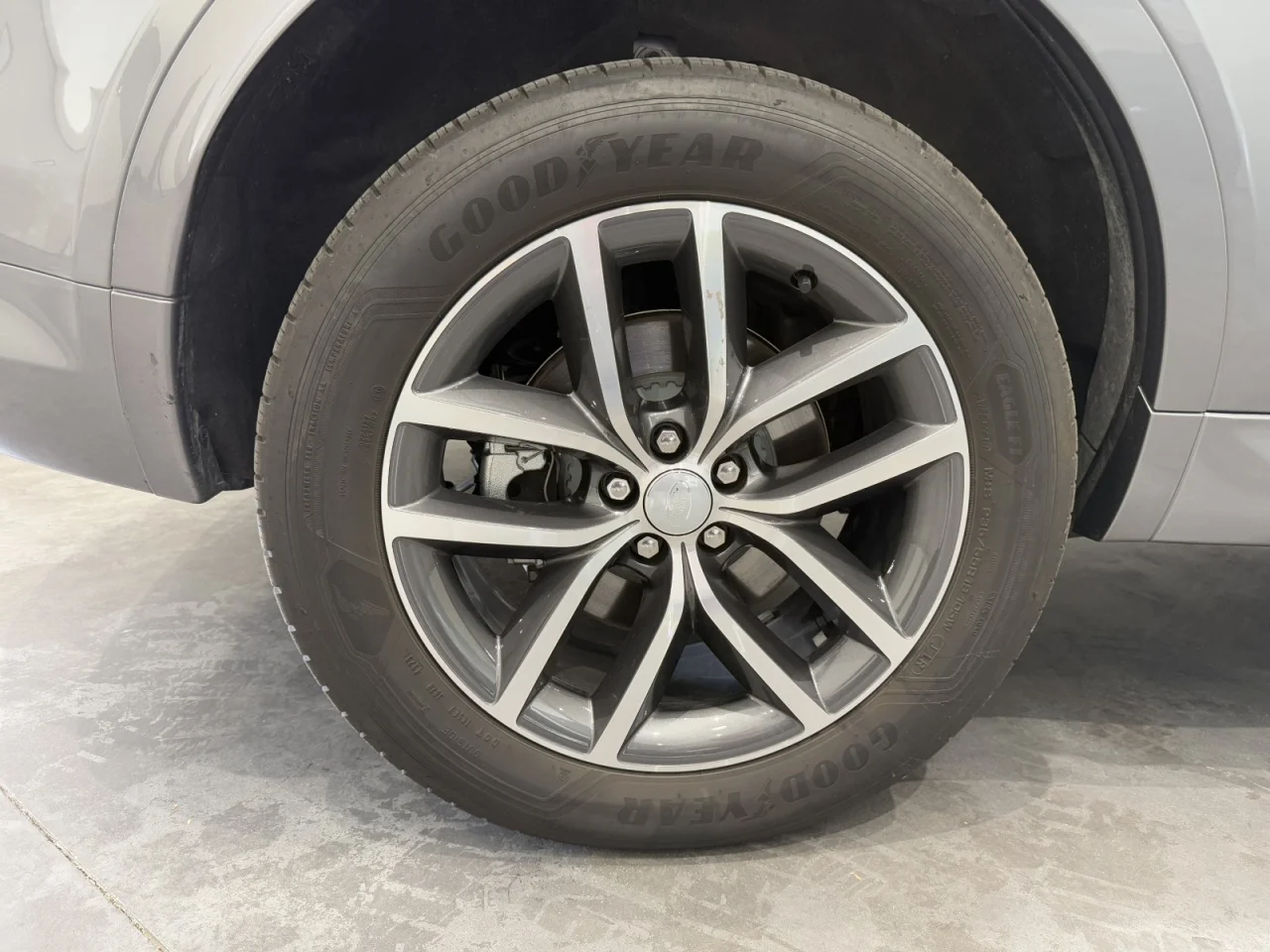 Land Rover Discovery Sport AWD S 6