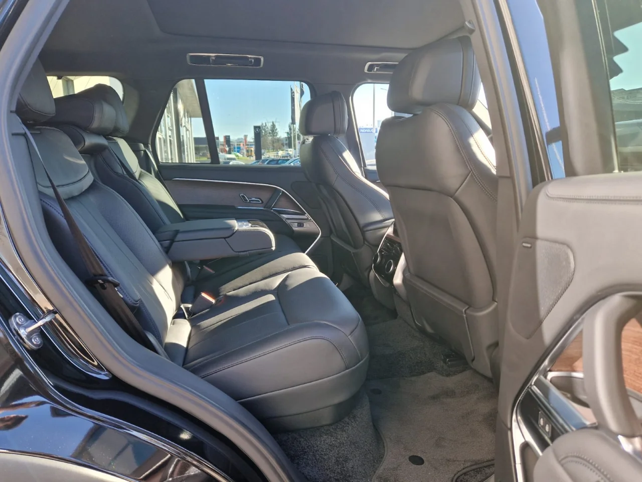 Land Rover Range Rover 3.0 P460e SE 3