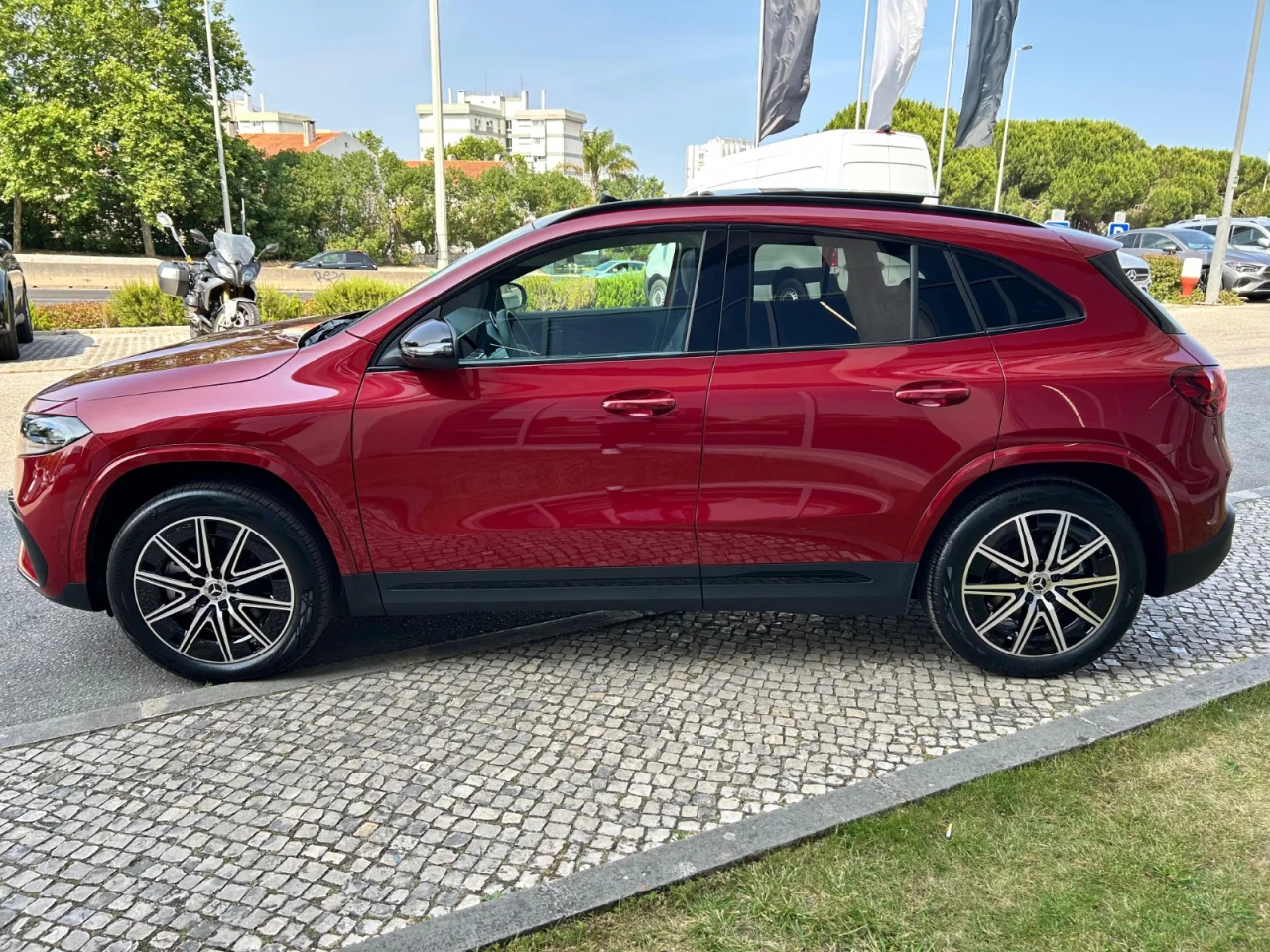 Mercedes Classe EQA 250+ AMG Advanced 8