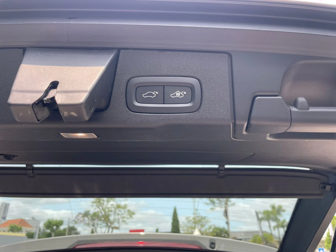 Volvo XC60 T6 Recharge Plus Bright 9