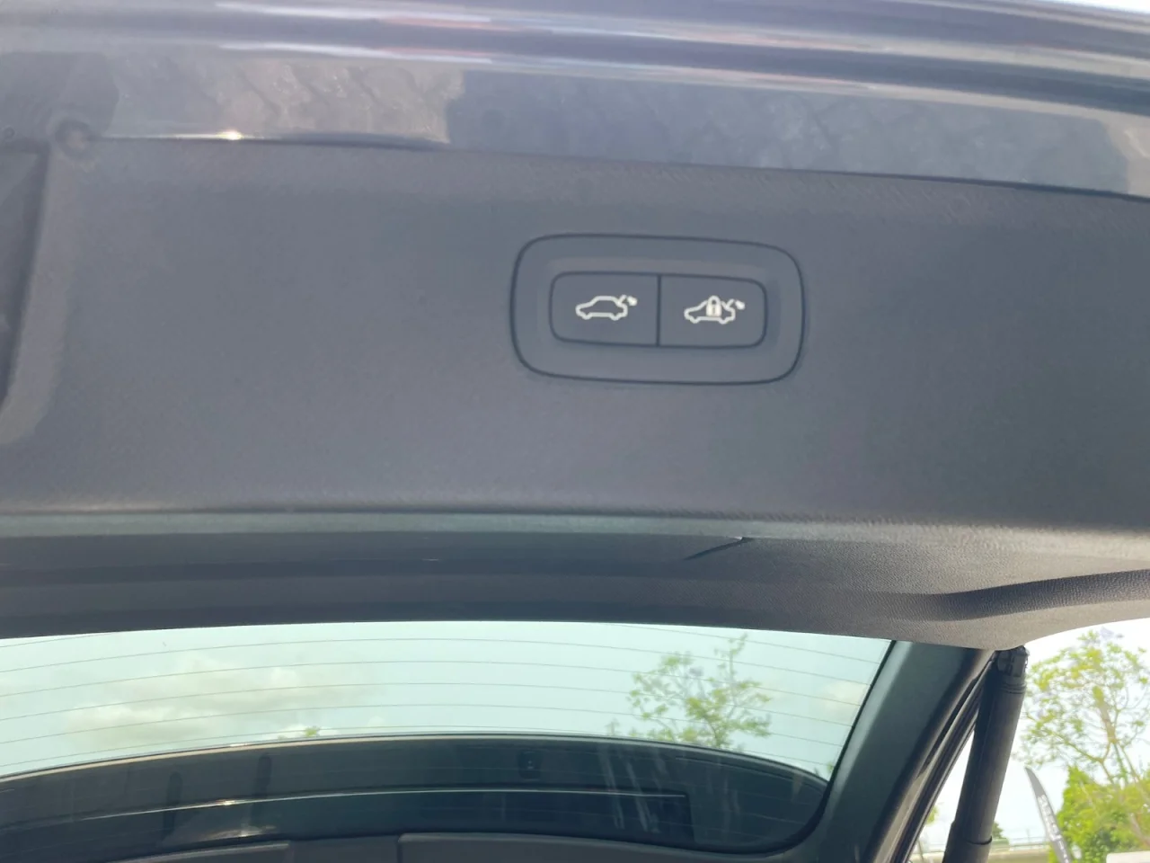 Volvo XC90 T8 Plus Dark 7Lugares - vendido 5