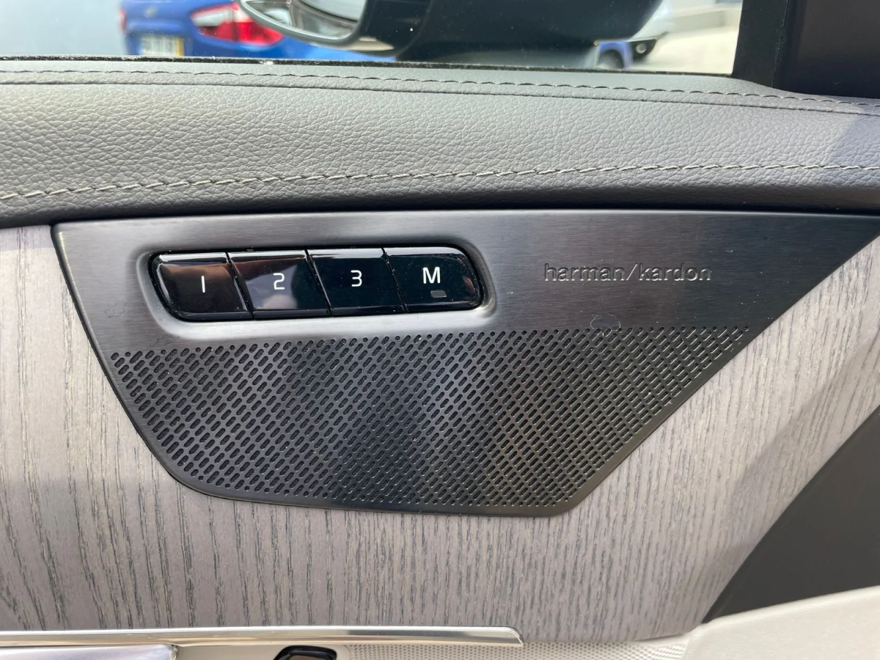 Volvo XC90 T8 Plus Dark 7Lugares - vendido 8