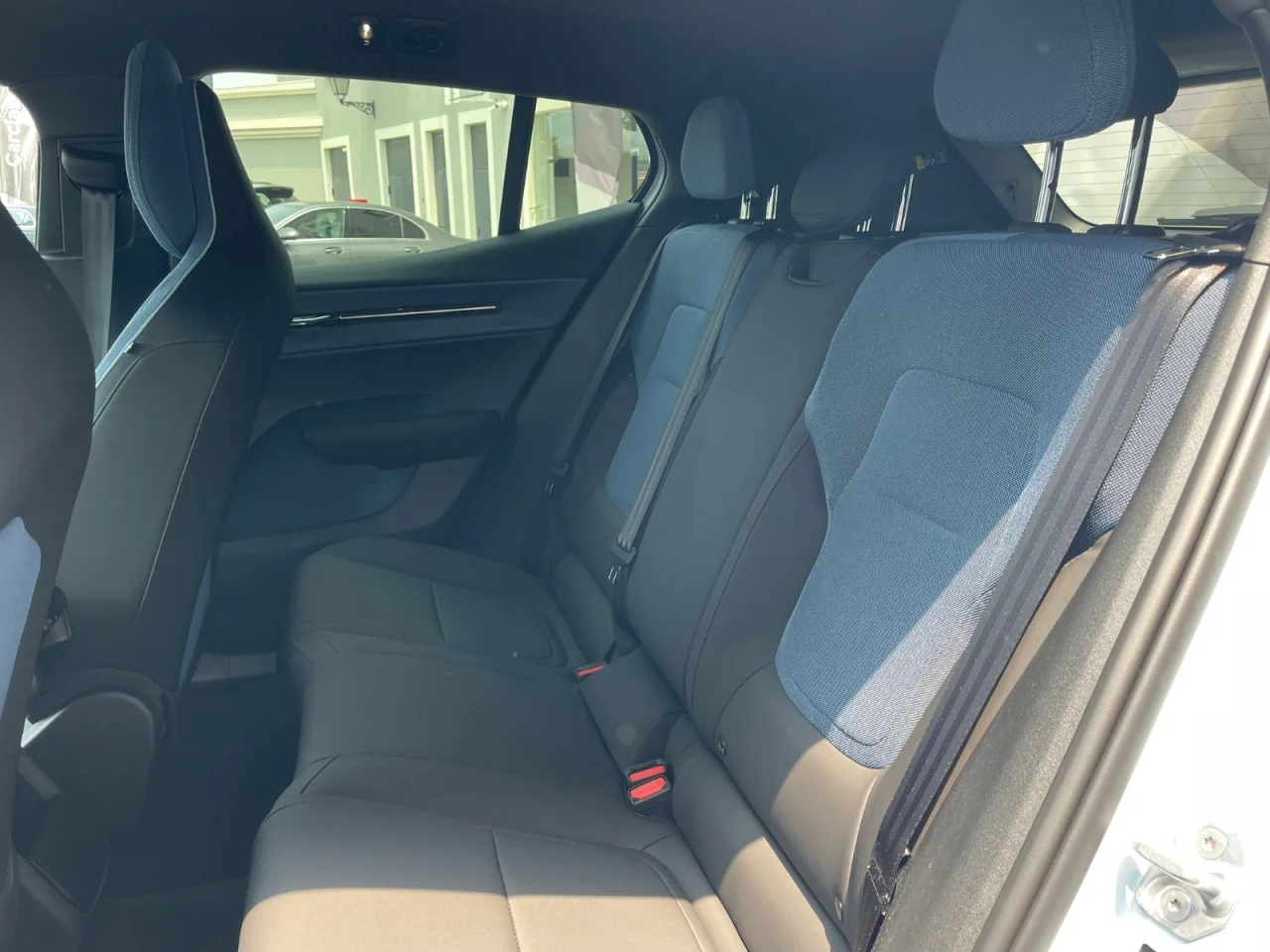 Volvo EX30 51 kWh Single Motor Core 4