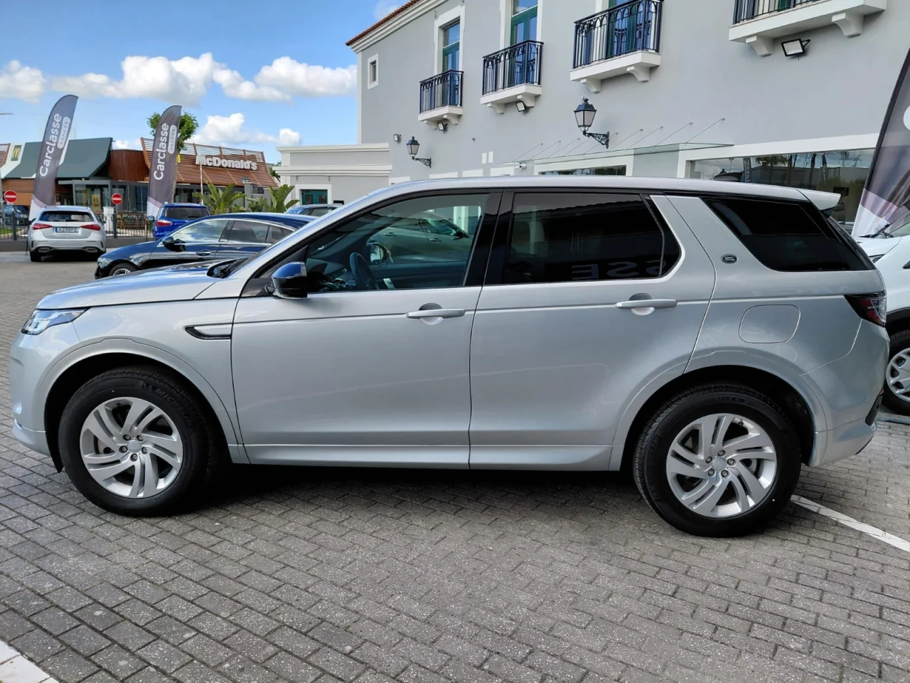 Land Rover Discovery Sport P 300 e PHEV R-Dynamic S 7