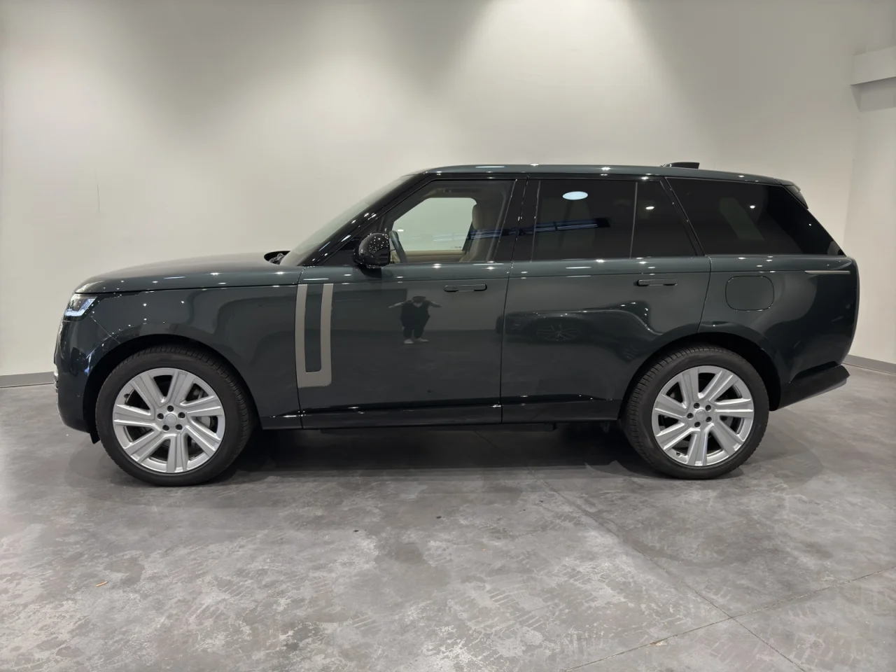 Land Rover Range Rover 3.0 P460e HSE 10